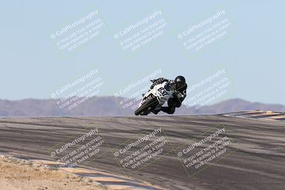 media/Dec-07-2025-CVMA (Sun) [[3e7d2de5dc]]/Race 7-Formula Lightweight Twins Shootout/